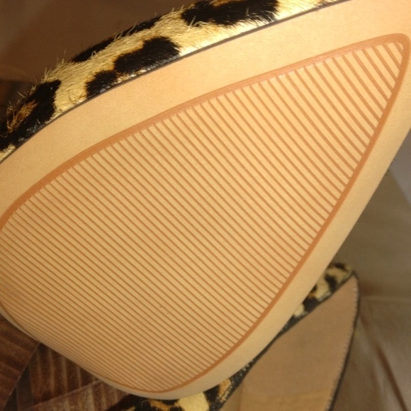 Leopard print 3 in horsehair material 7 1/2 in dress shoes - Picture 6 of 7